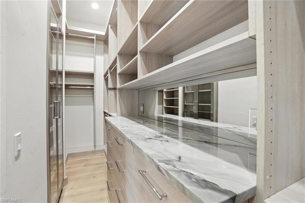 2547 Avila LN, NAPLES