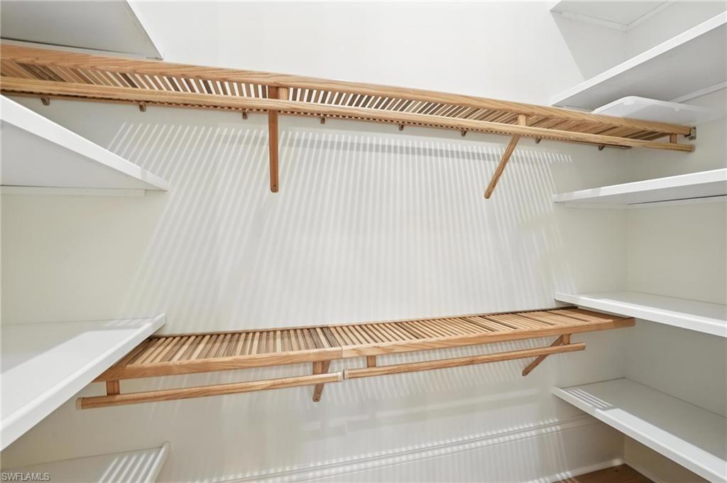 2547 Avila LN, NAPLES