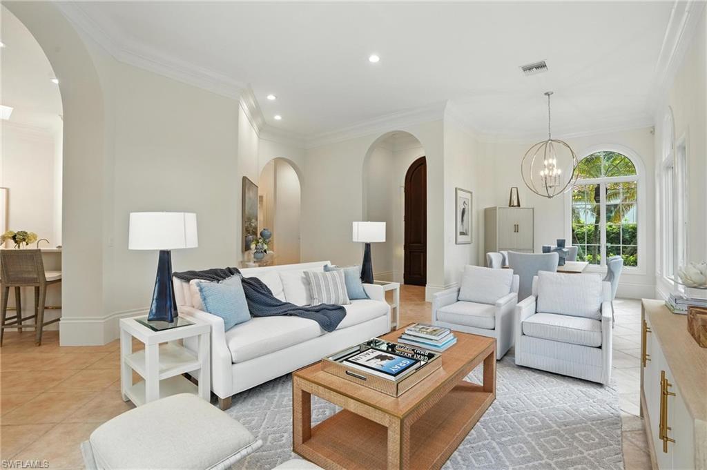 2547 Avila LN, NAPLES