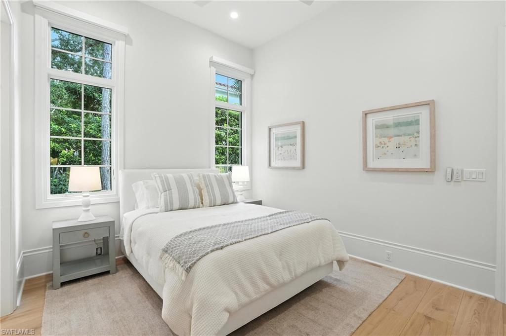 2547 Avila LN, NAPLES