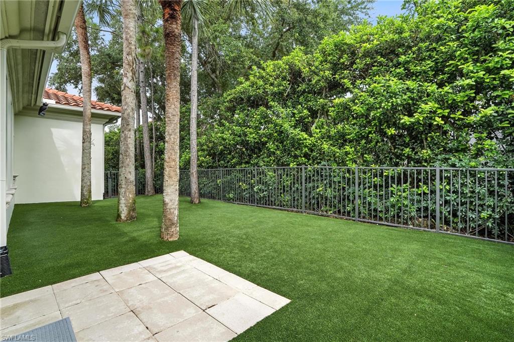 2547 Avila LN, NAPLES