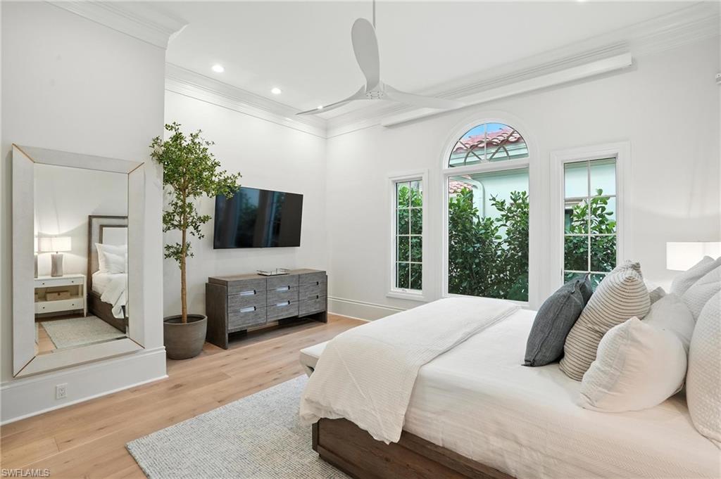 2547 Avila LN, NAPLES