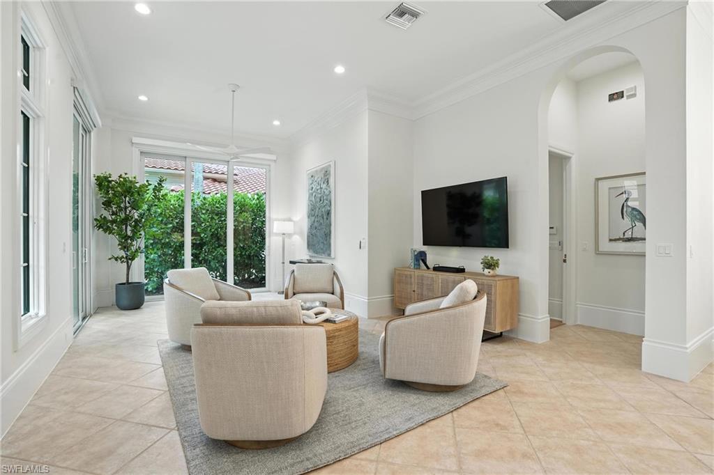 2547 Avila LN, NAPLES