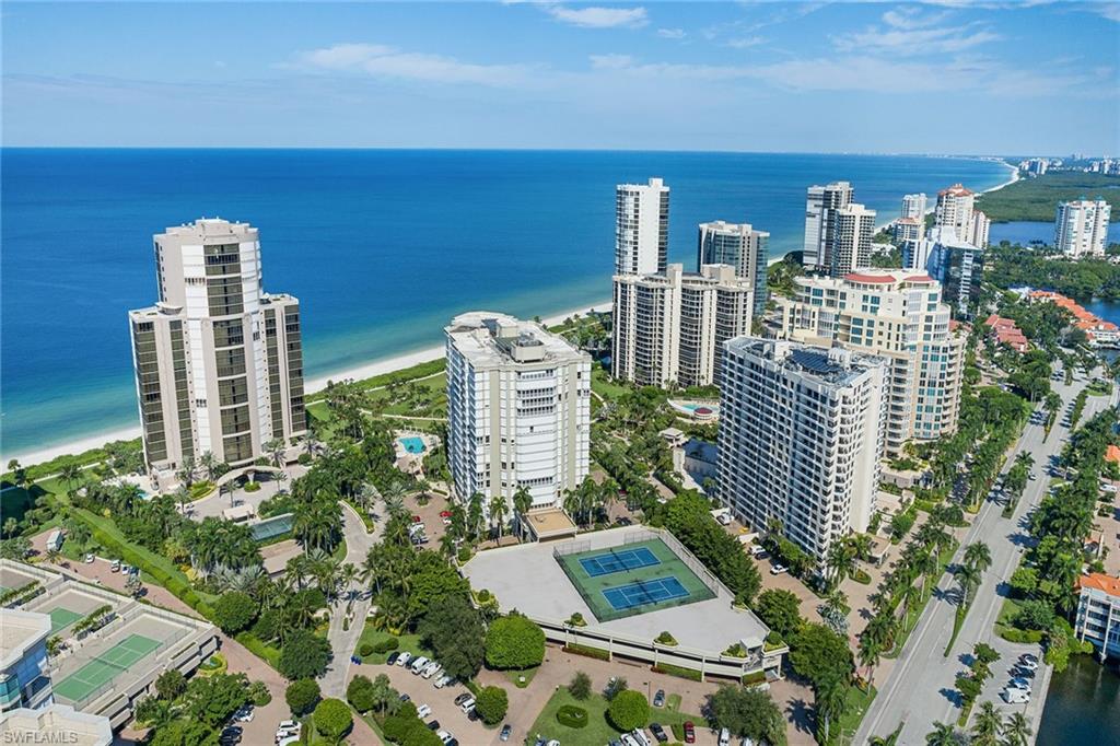 4401 Gulf Shore BLVD N # 307