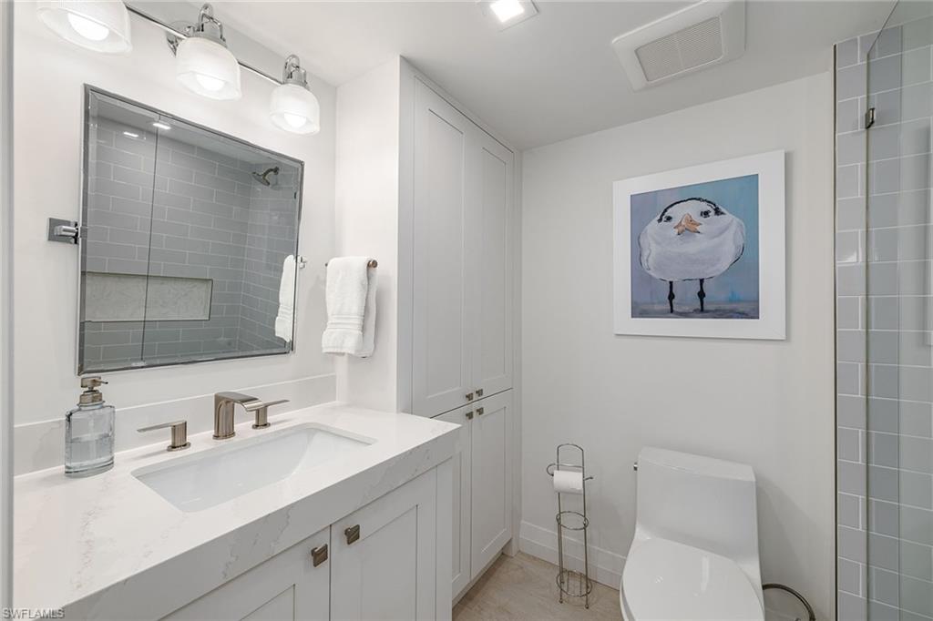 2850 Gulf Shore BLVD N # 110