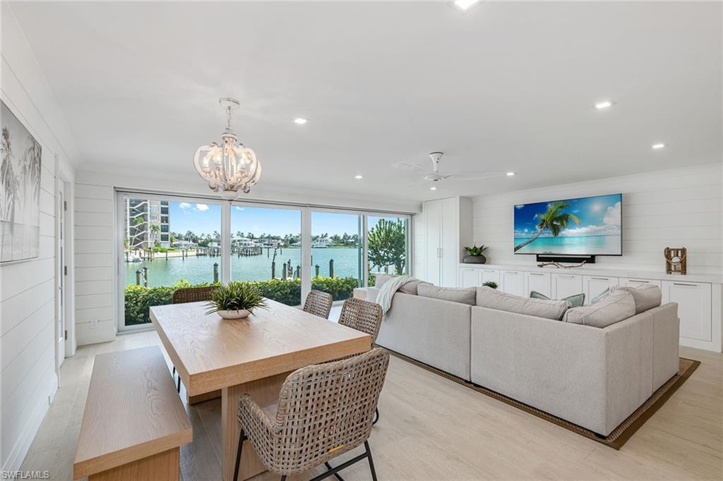 2850 Gulf Shore BLVD N # 110