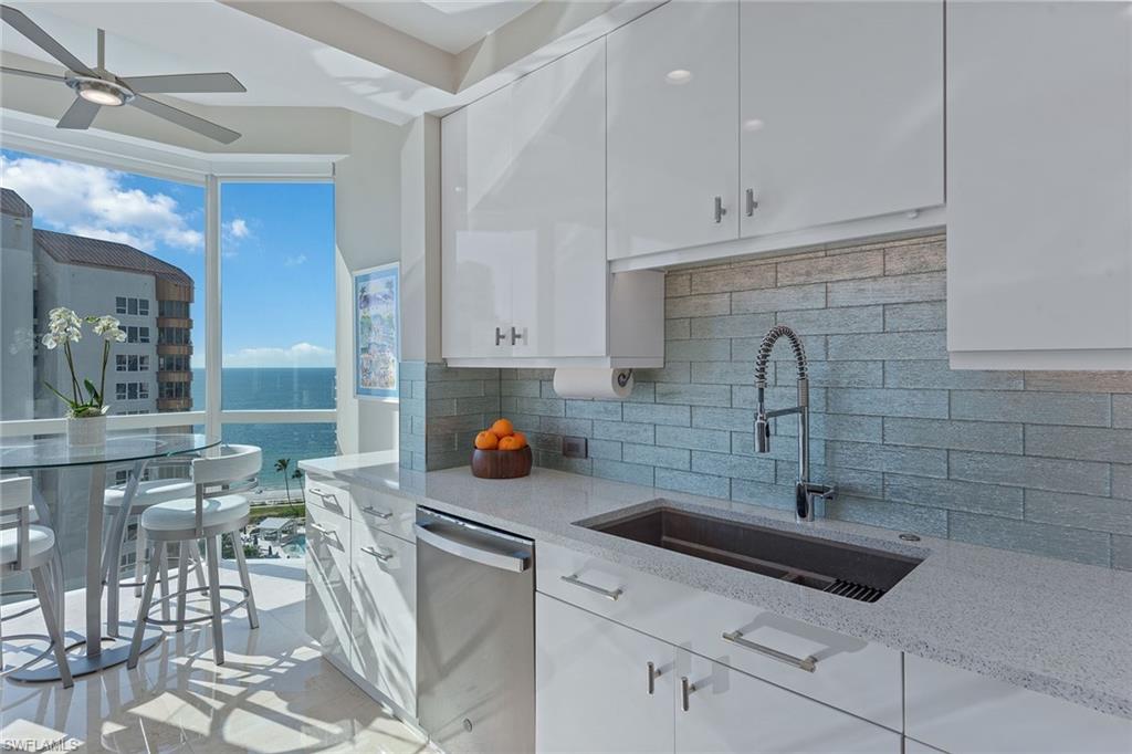 4255 Gulf Shore BLVD N # 1505 Unit: PH 1505