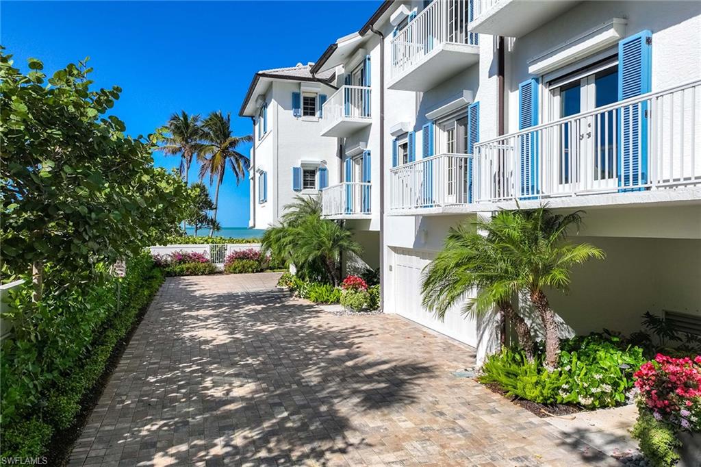 70 Seagate DR