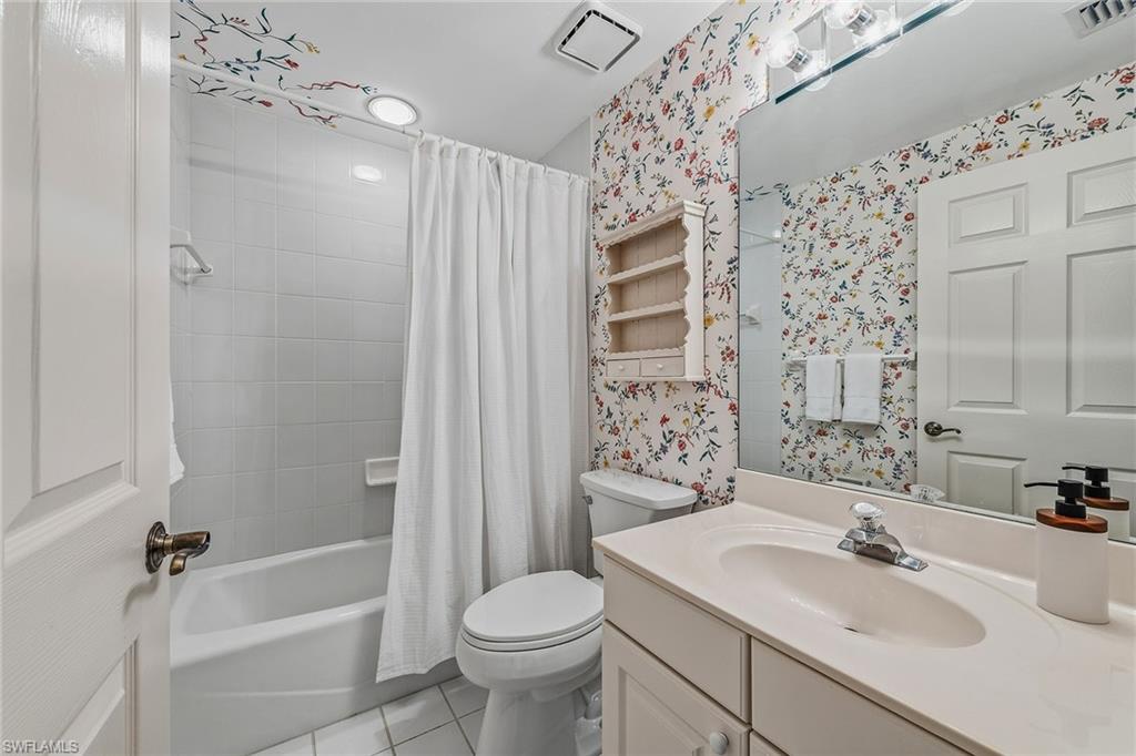 8445 Abbington CIR # 7