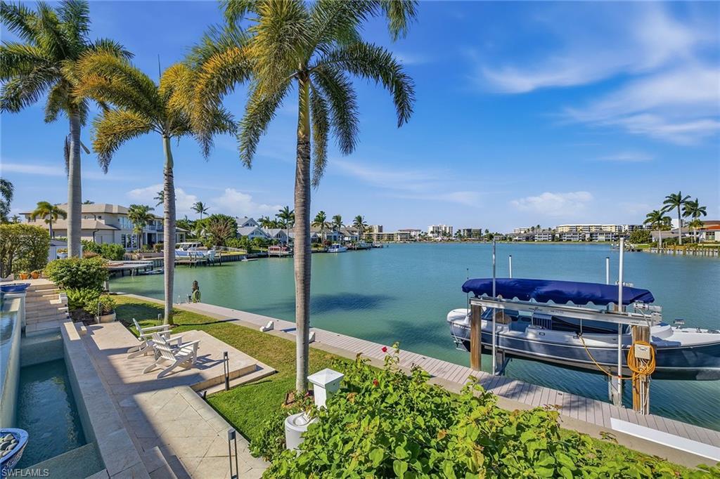 3125 Leeward LN