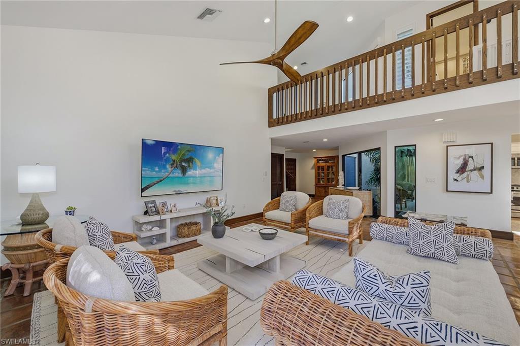 9 Las Brisas WAY # 10