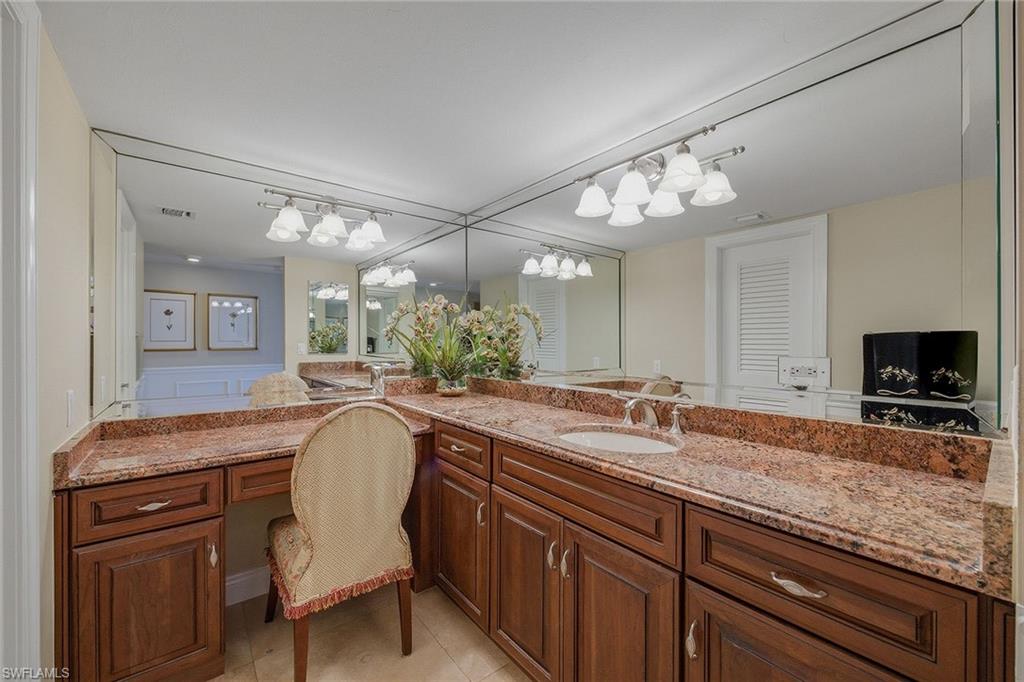 4041 Gulf Shore BLVD N # 303