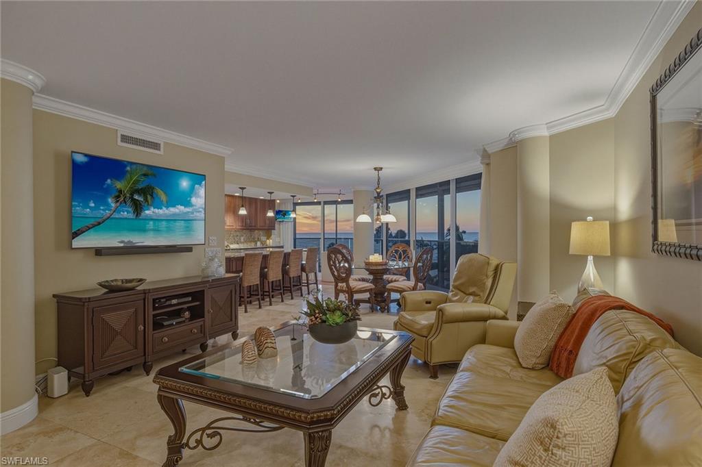 4041 Gulf Shore BLVD N # 303