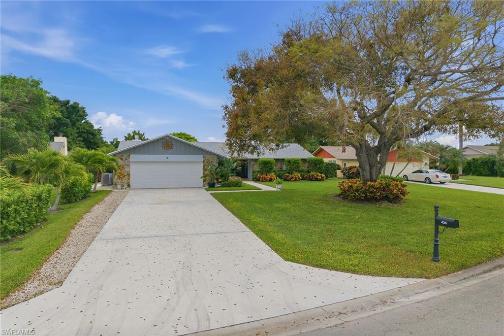425 Pine Lake DR