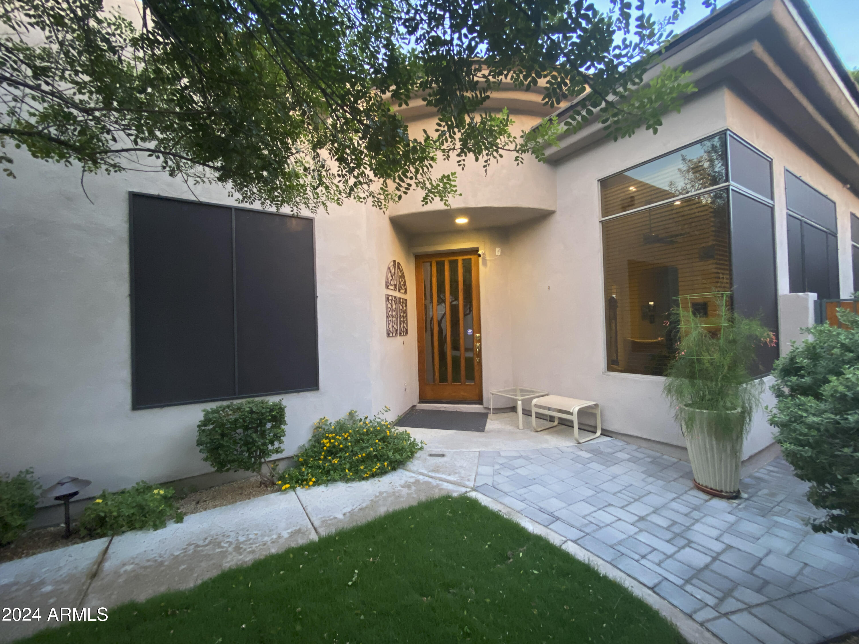 7315 E VAQUERO Drive