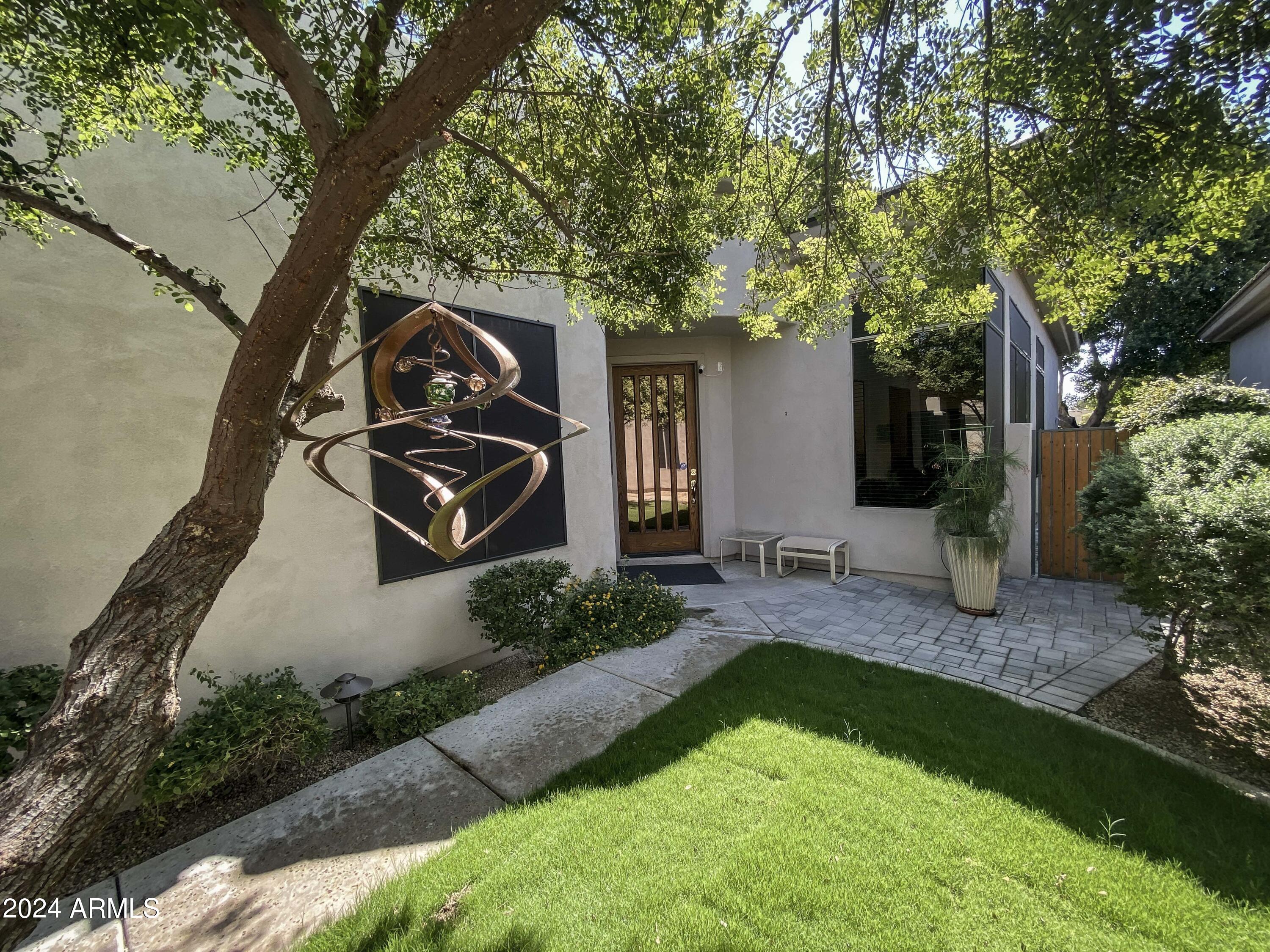 7315 E VAQUERO Drive