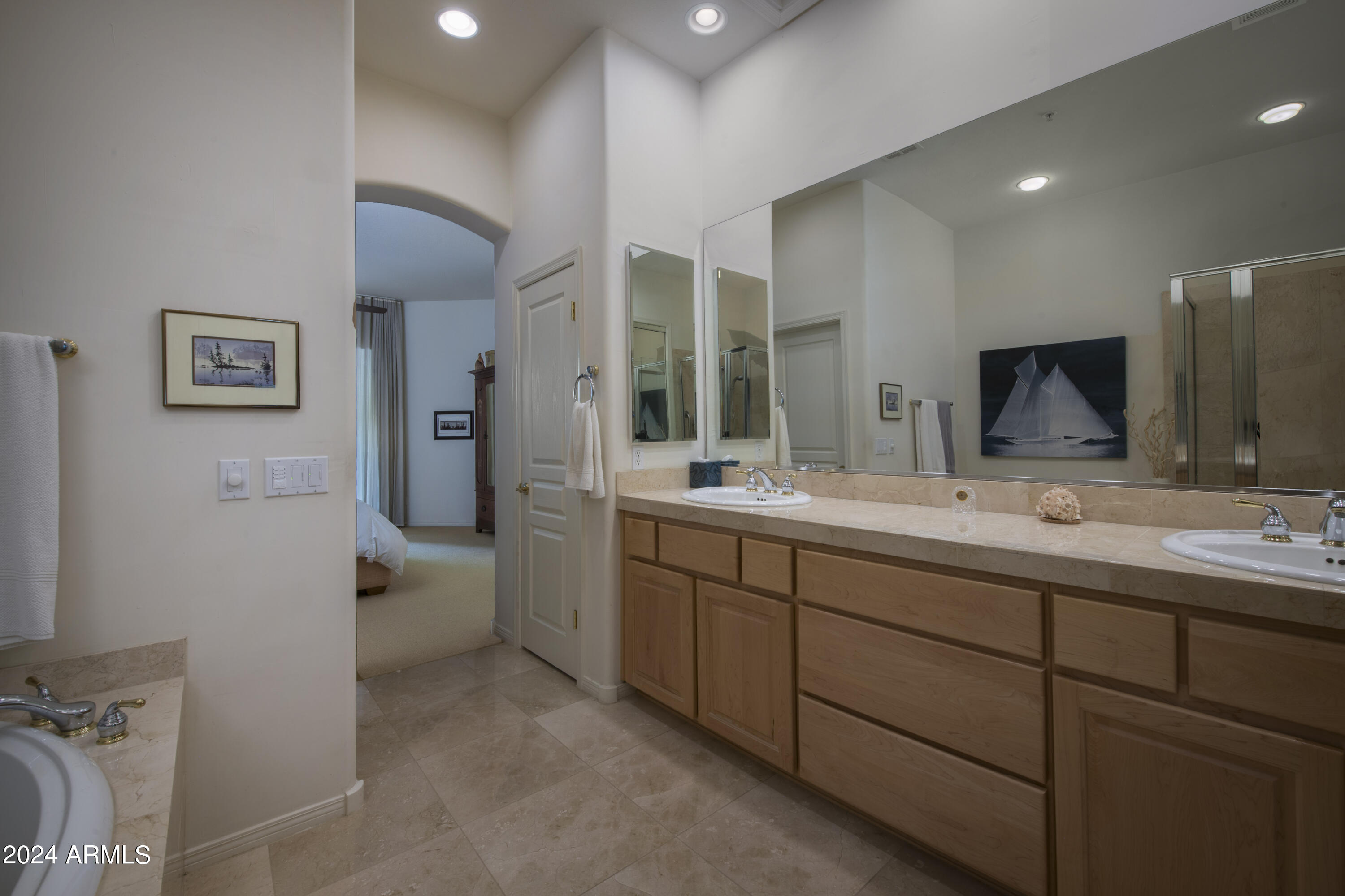 7315 E VAQUERO Drive