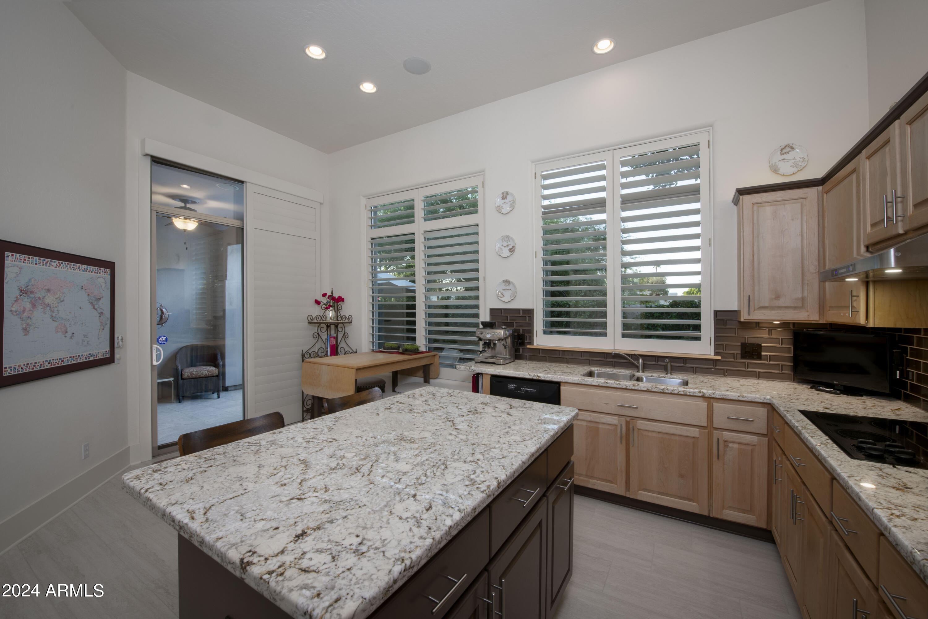 7315 E VAQUERO Drive
