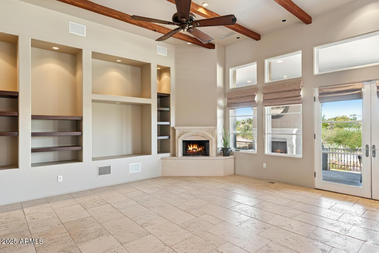 5738 N 32ND Place