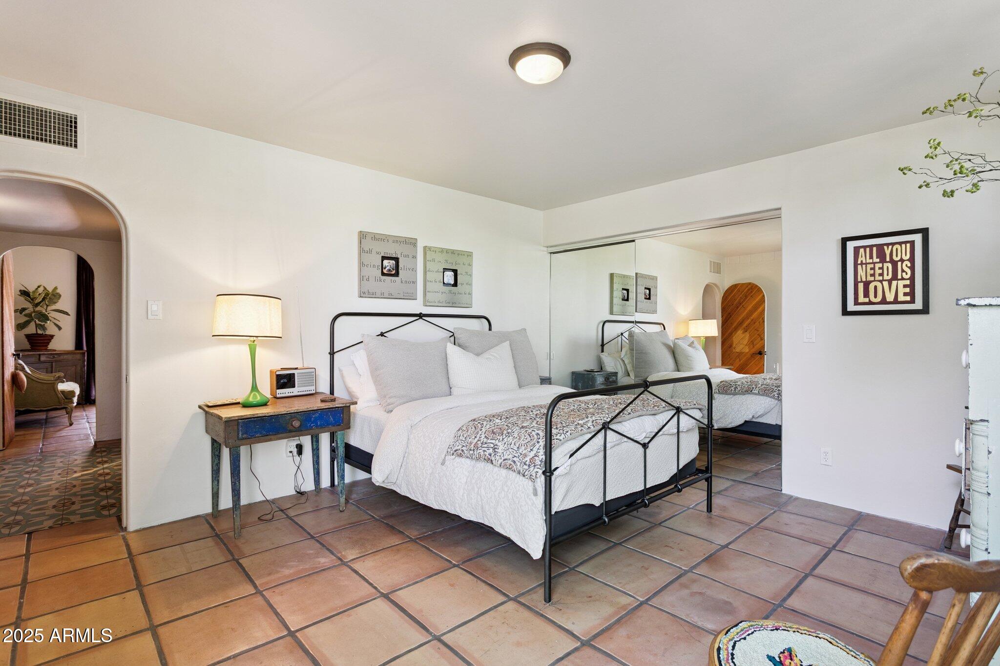 7005 E JACKRABBIT Road