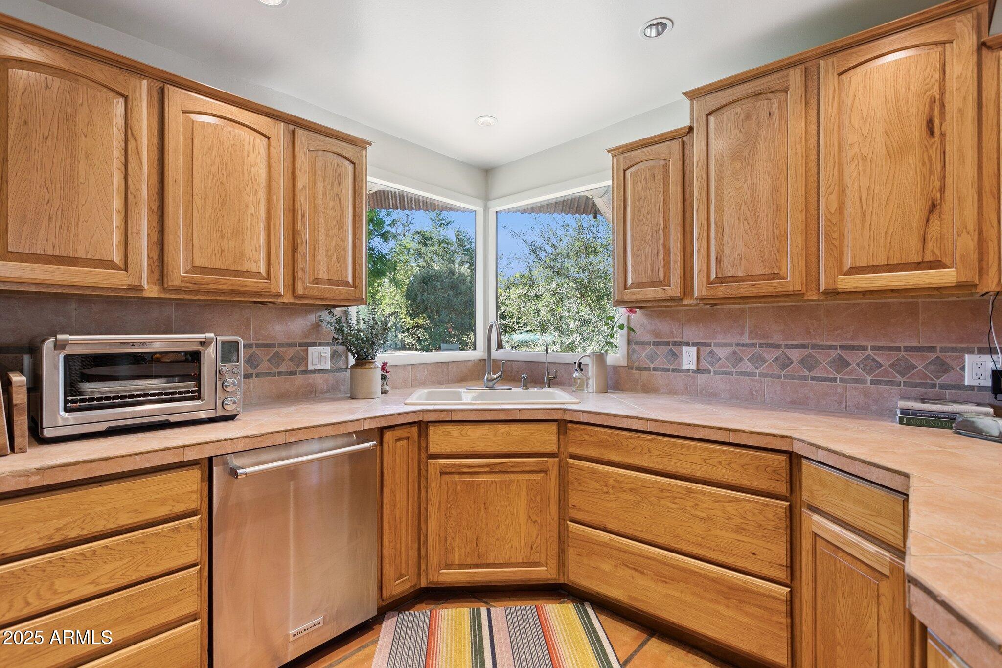 7005 E JACKRABBIT Road