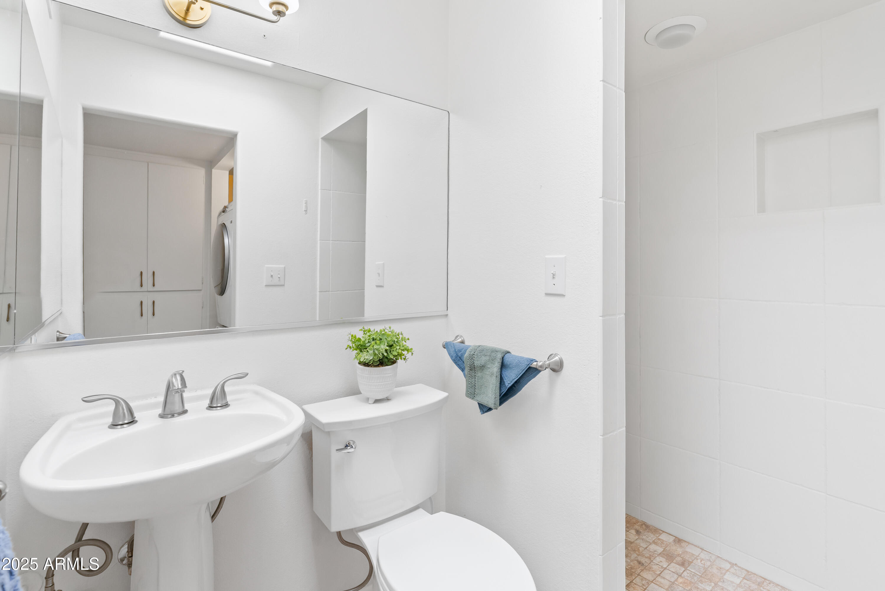 4800 N 68TH Street 276