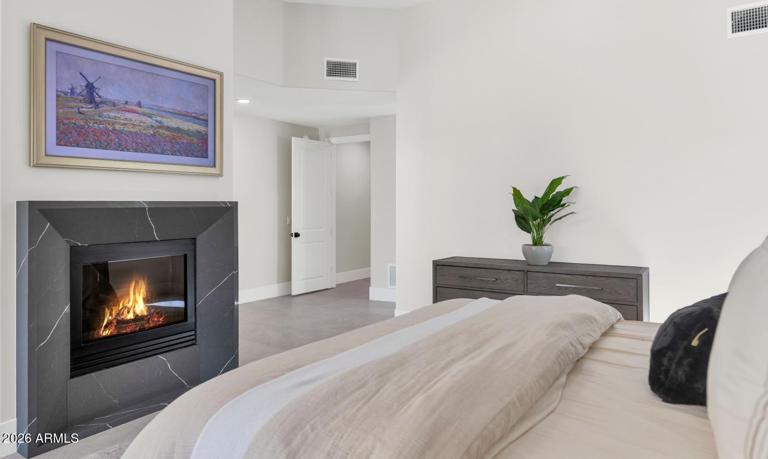 1550 N 40TH Street 12