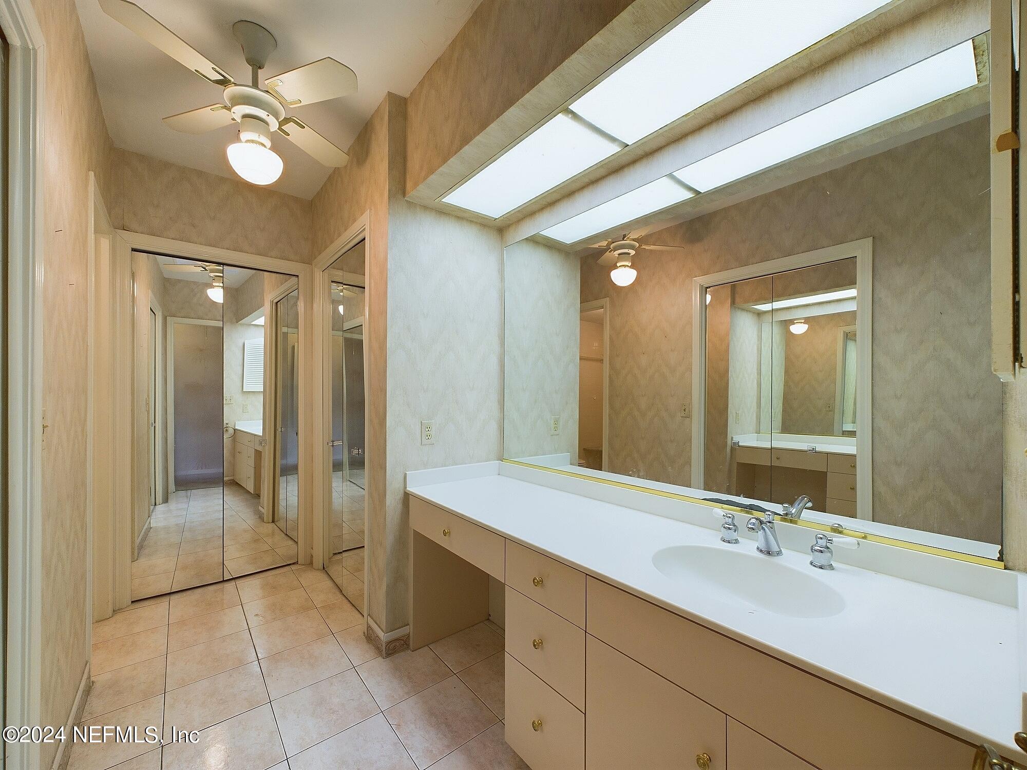 9252 SAN JOSE Boulevard, 4401