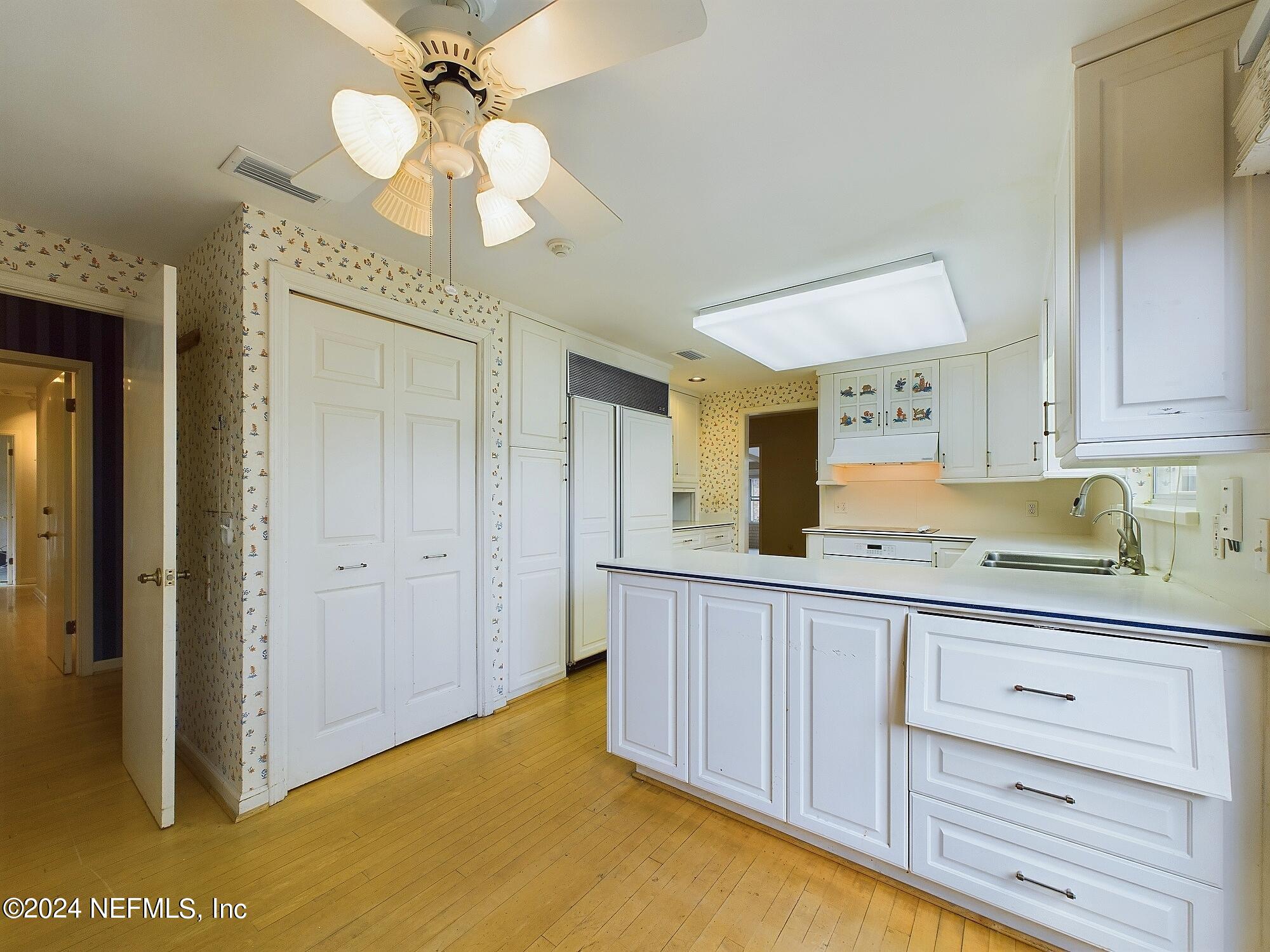 9252 SAN JOSE Boulevard, 4401