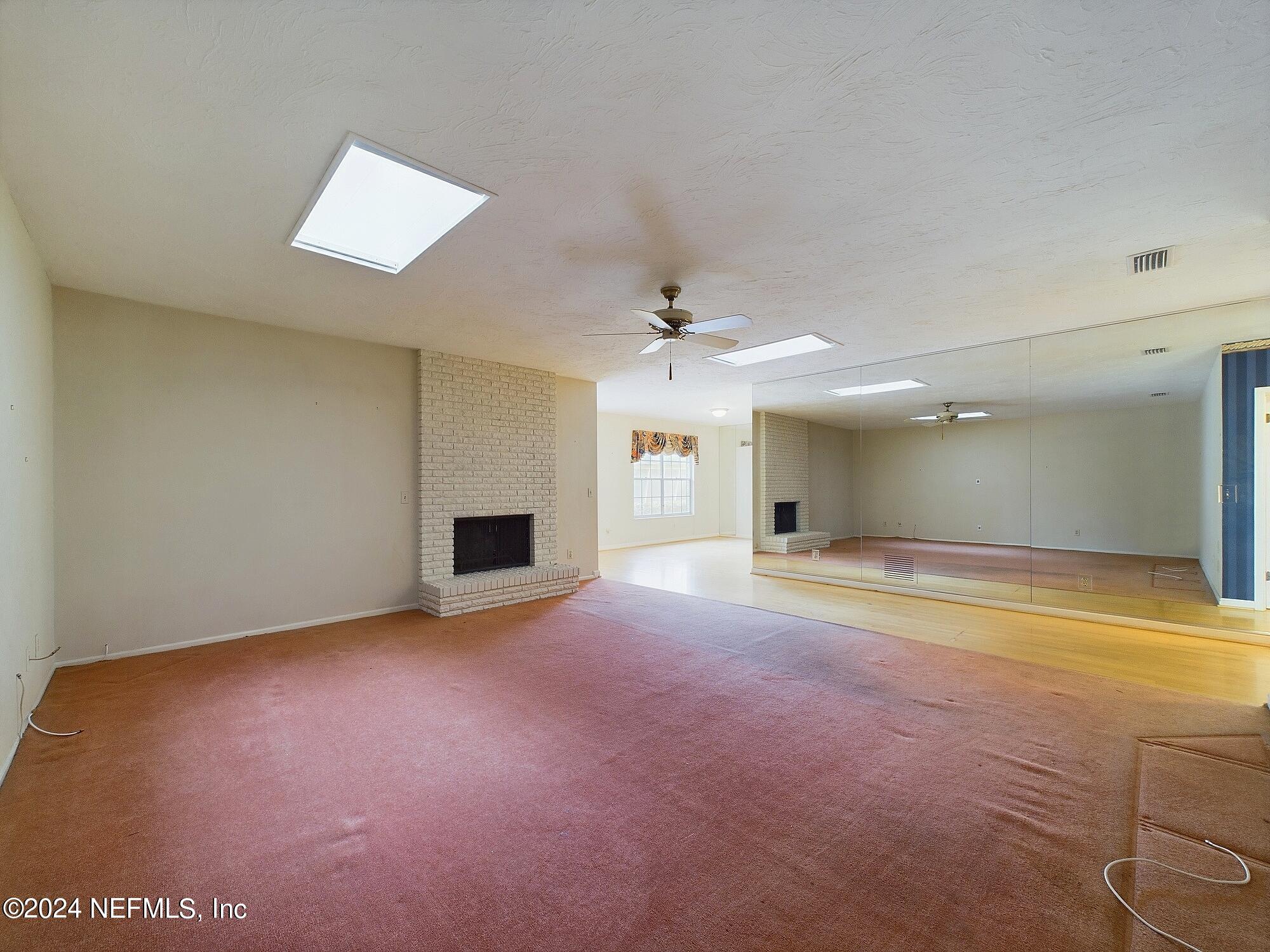 9252 SAN JOSE Boulevard, 4401