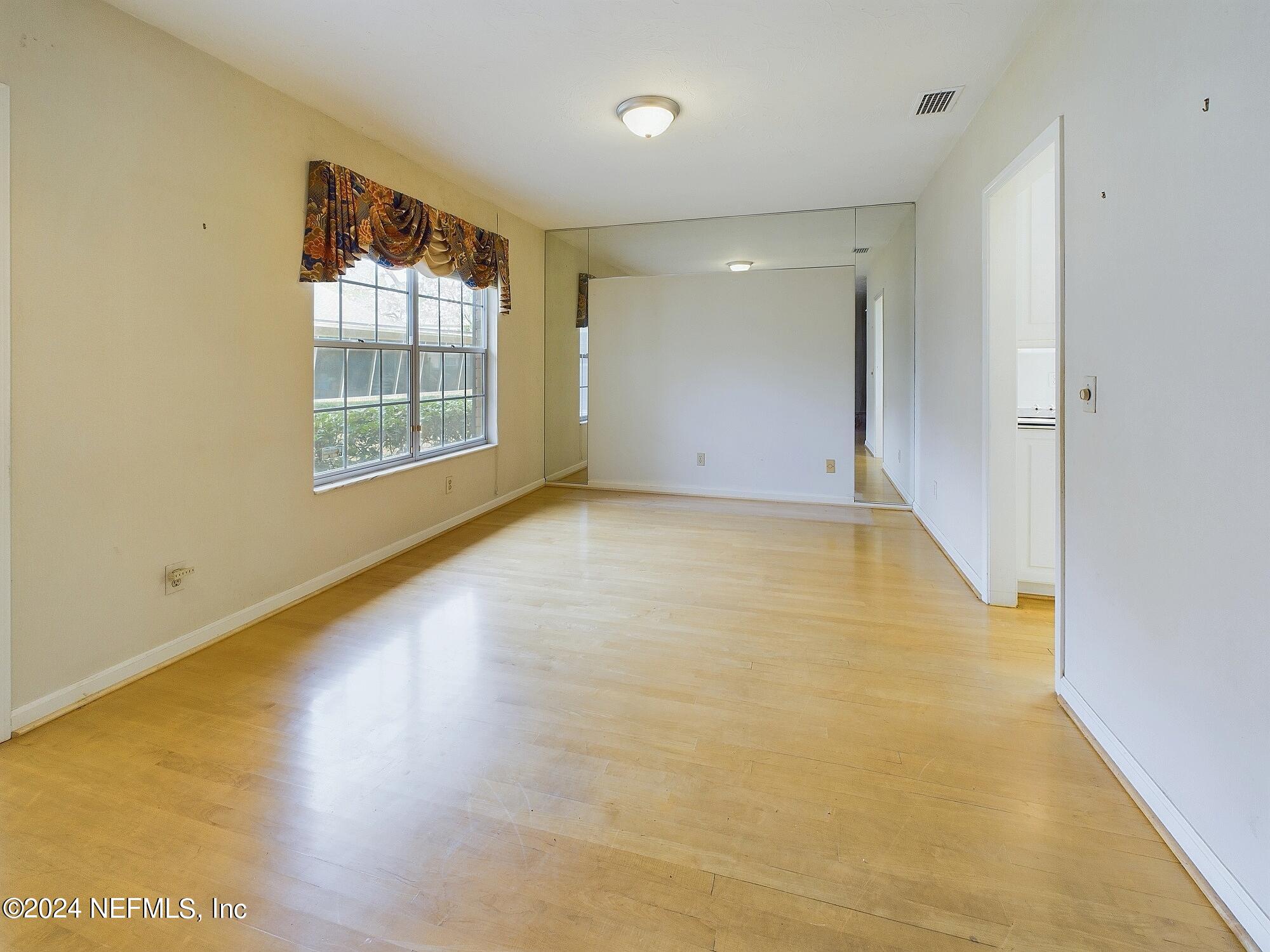 9252 SAN JOSE Boulevard, 4401