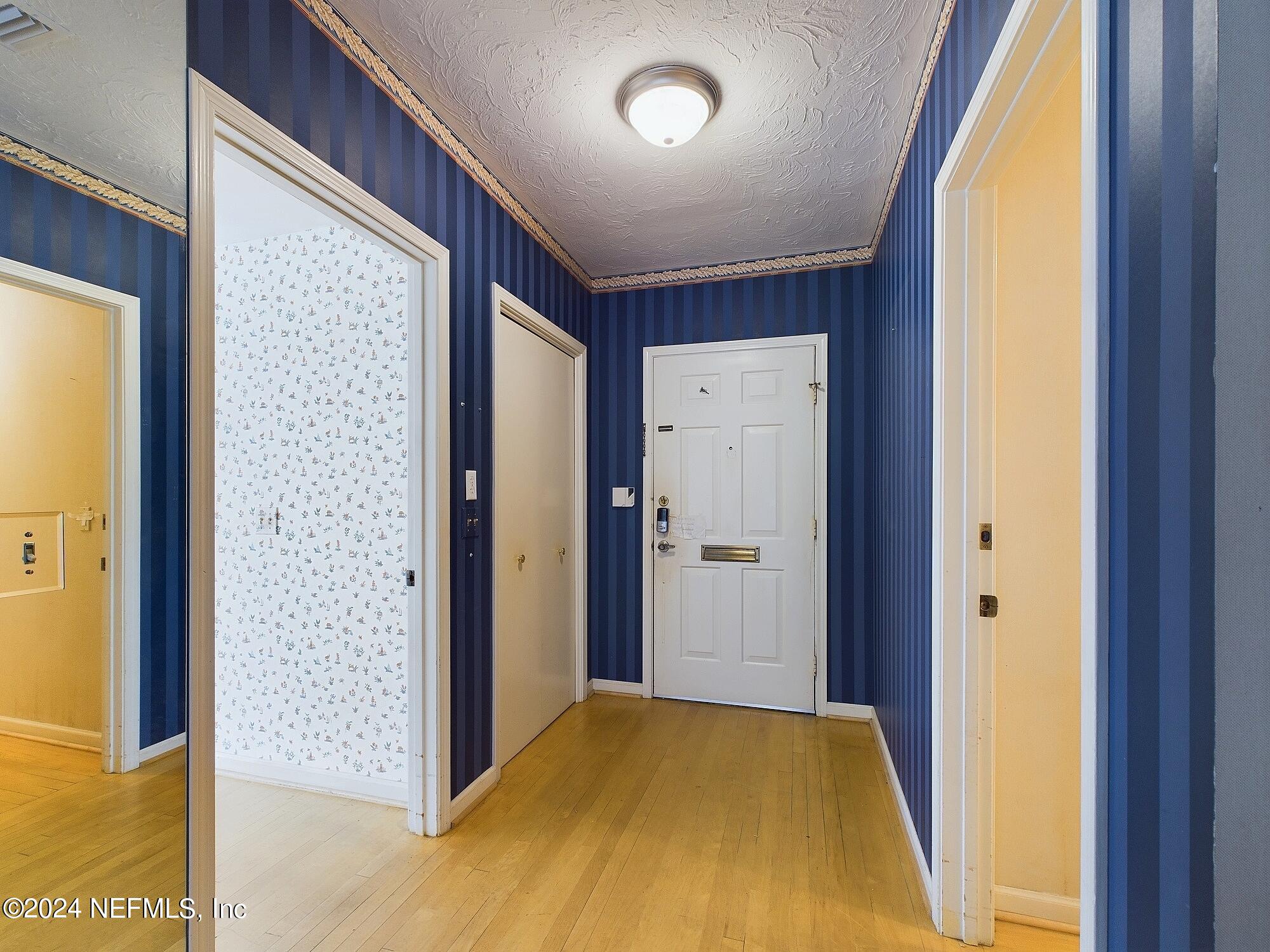 9252 SAN JOSE Boulevard, 4401