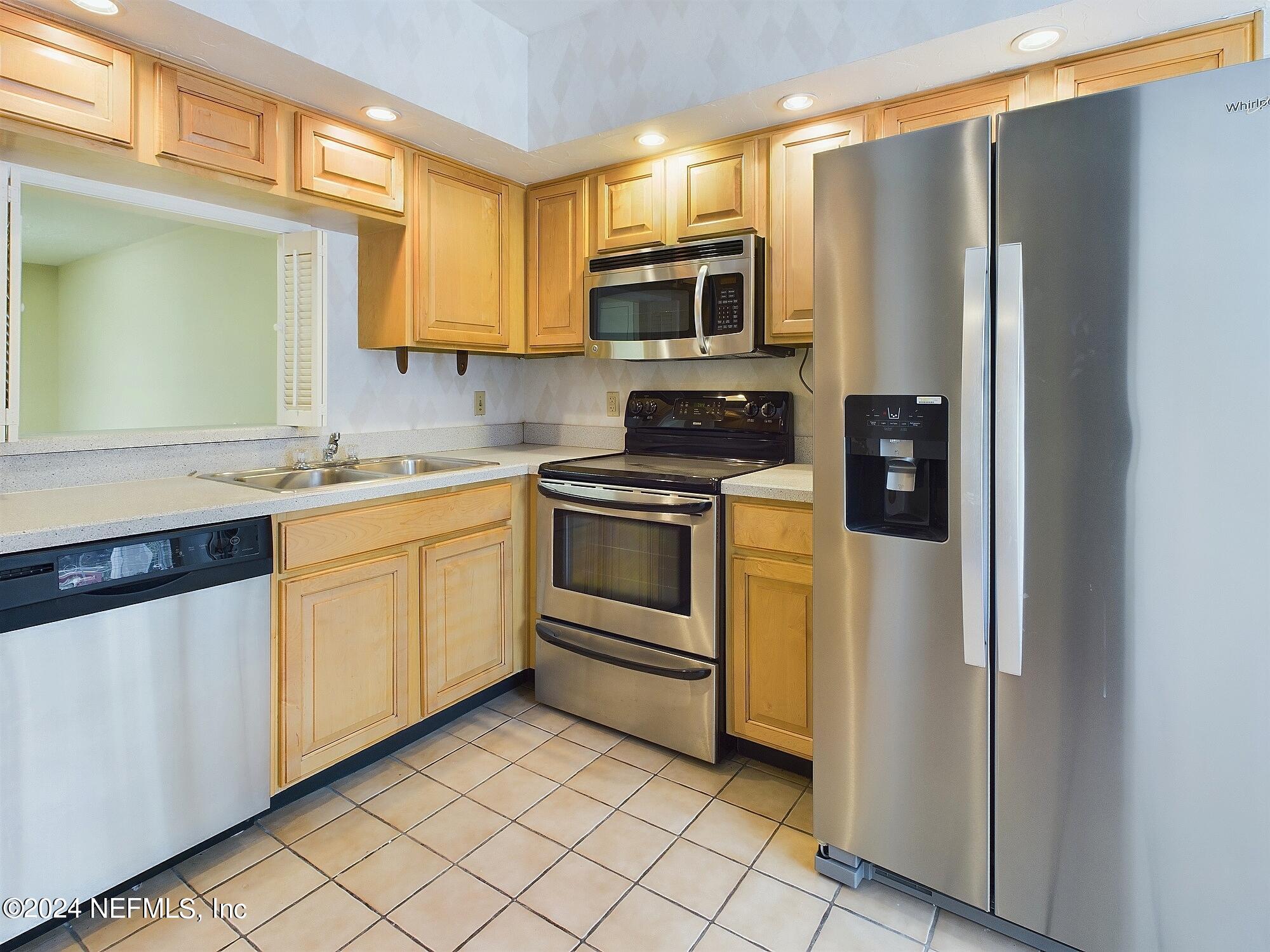 9252 SAN JOSE Boulevard, 4402