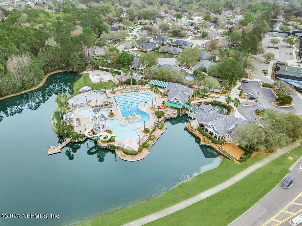 1740 HORIZON Court