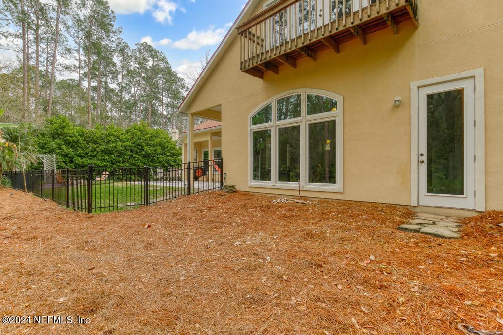 1740 HORIZON Court