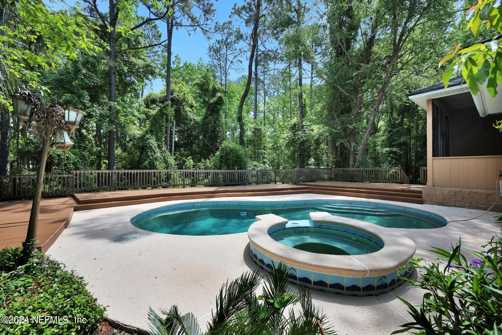 11374 WILLESDON Drive S