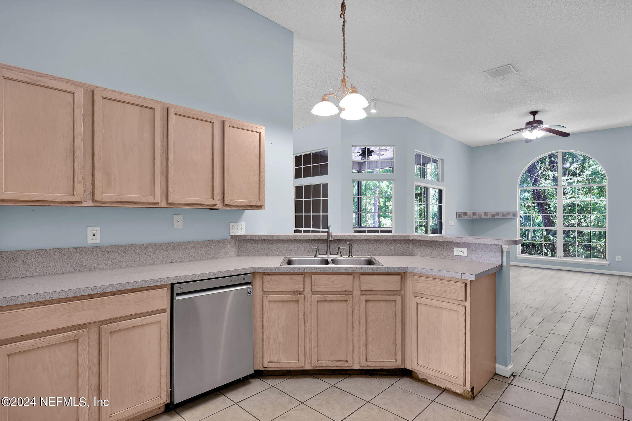 11374 WILLESDON Drive S