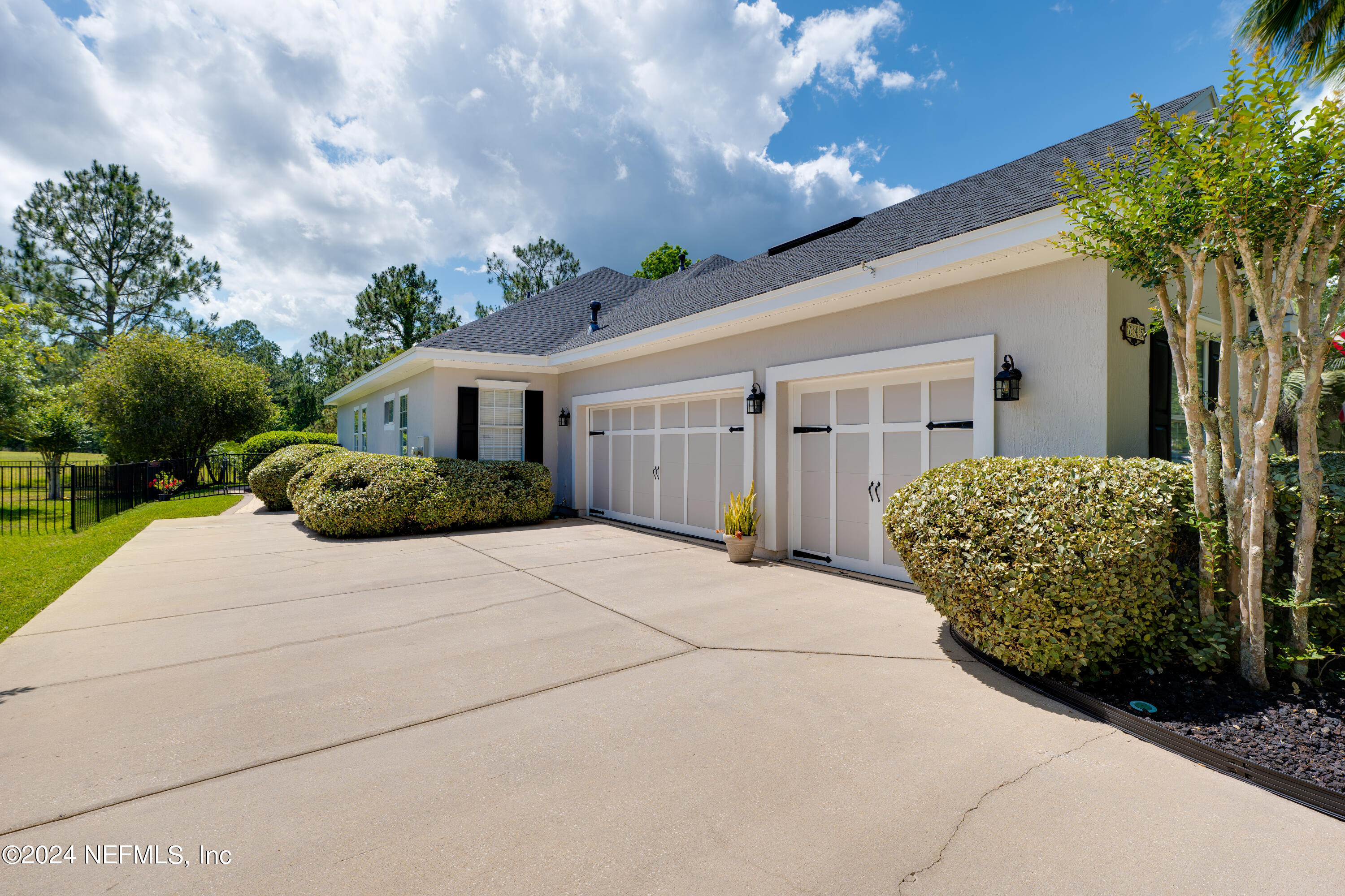 745 EAGLE POINT Drive