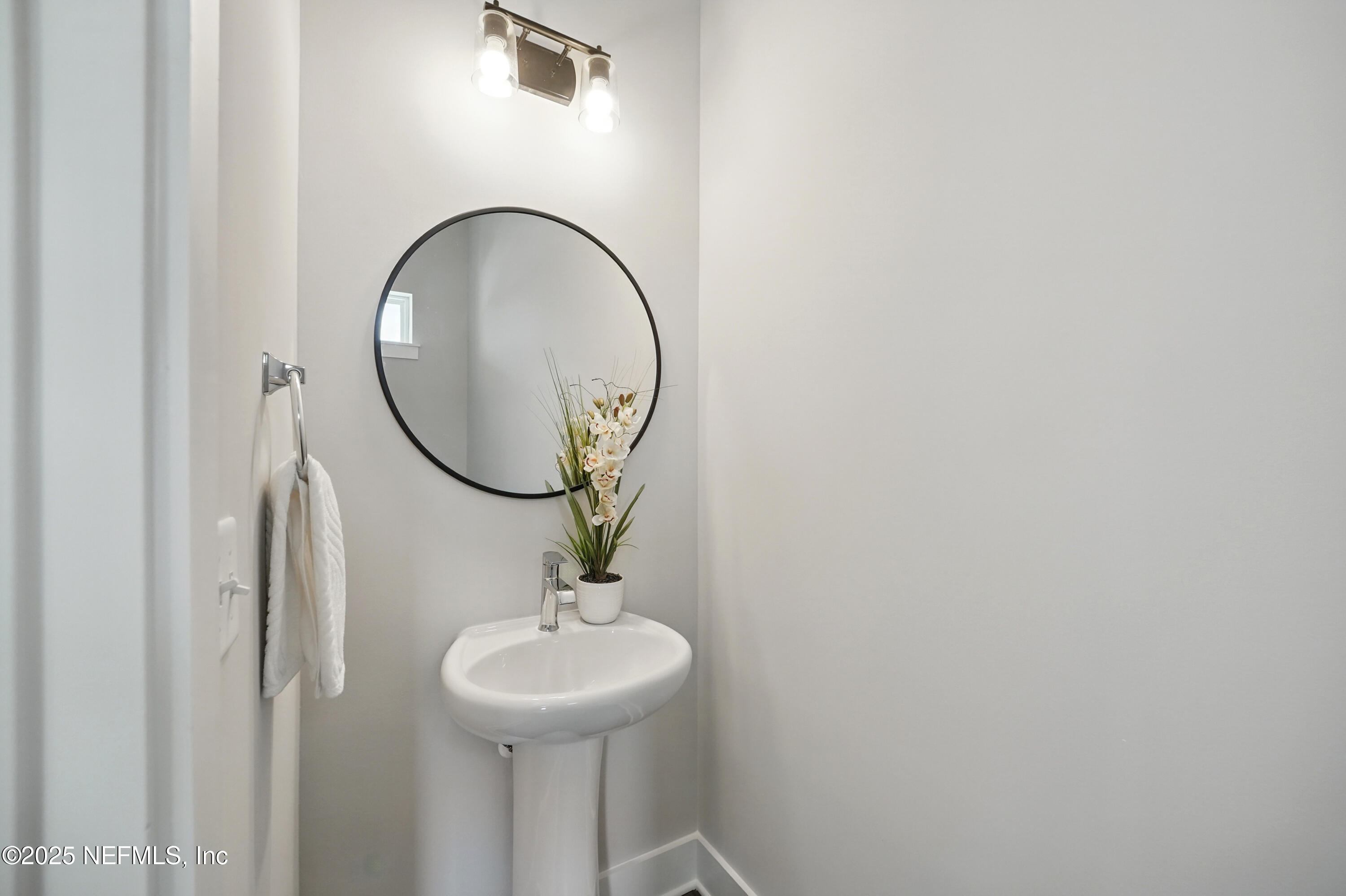 152 NAVIGATORS Road, St. Johns