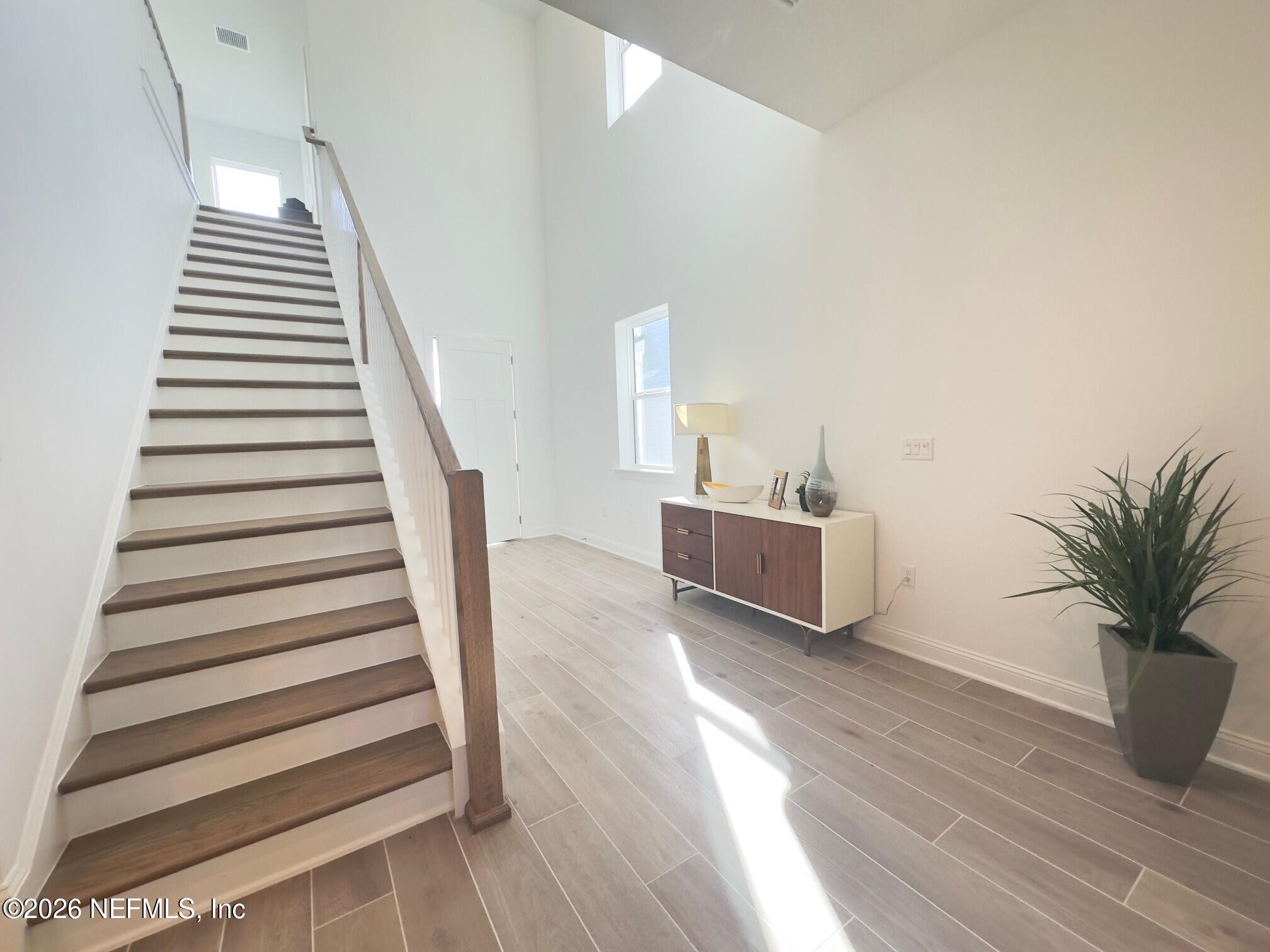 125 OAKMOSS Drive, St. Johns