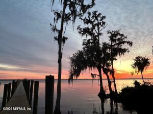 125 OAKMOSS Drive, St. Johns