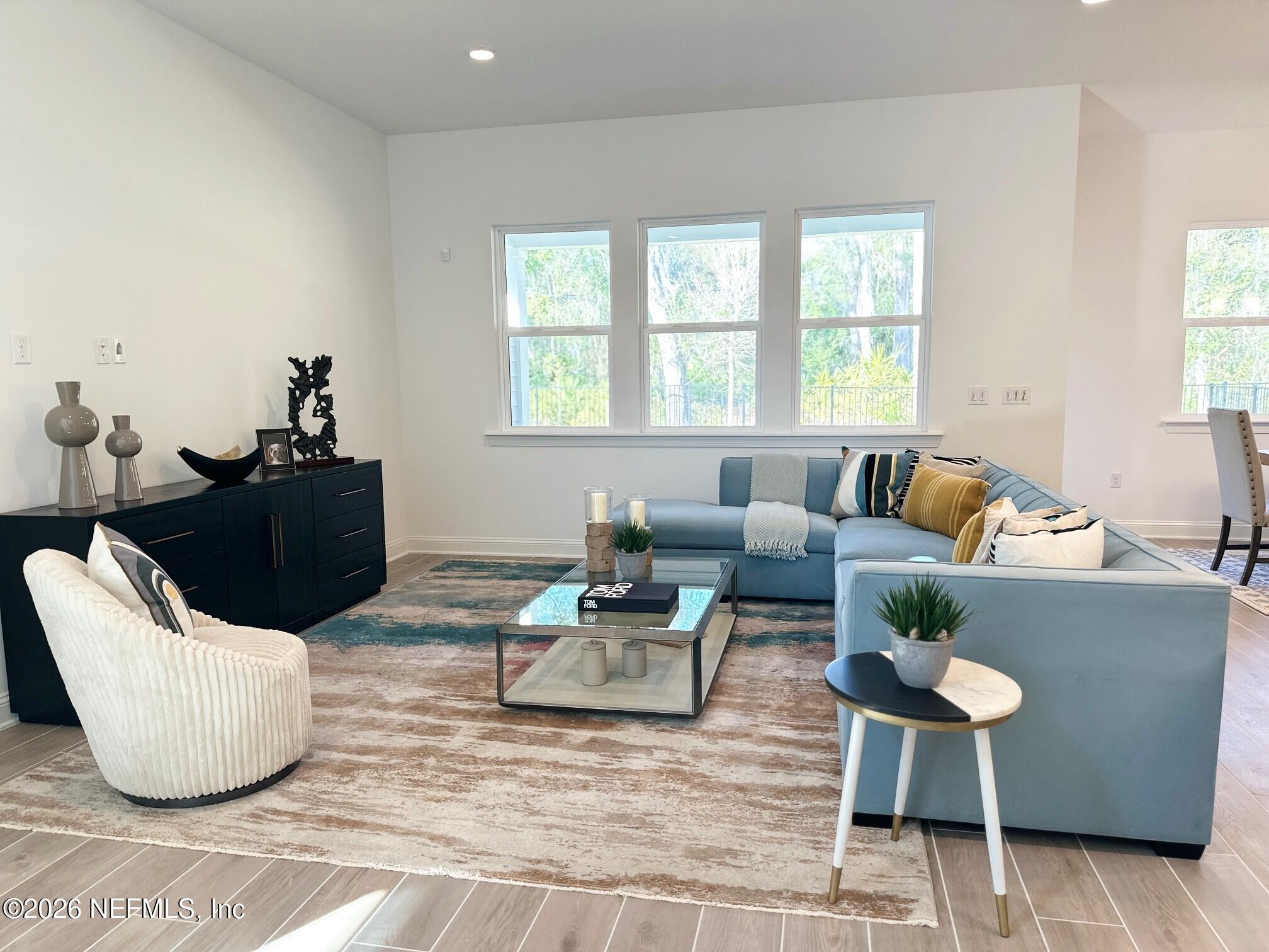 125 OAKMOSS Drive, St. Johns