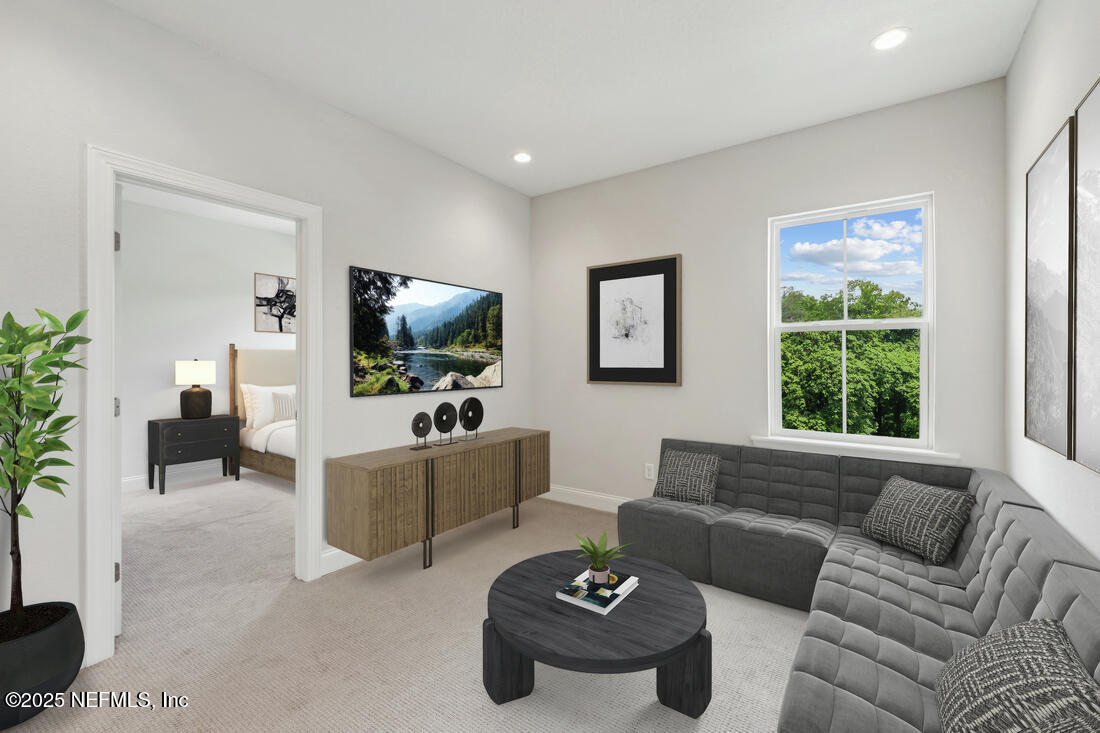 125 OAKMOSS Drive, St. Johns