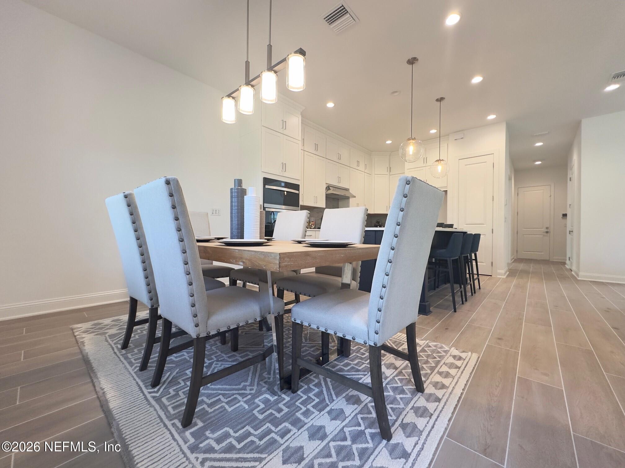 125 OAKMOSS Drive, St. Johns