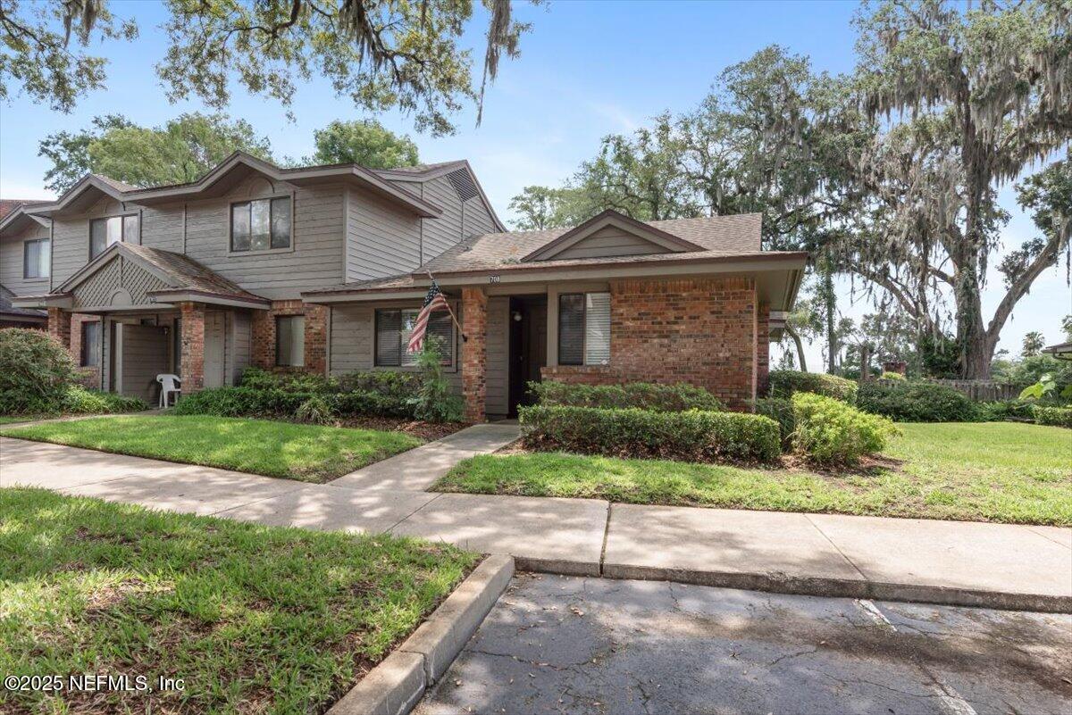 1909 UNIVERSITY Boulevard S, 708