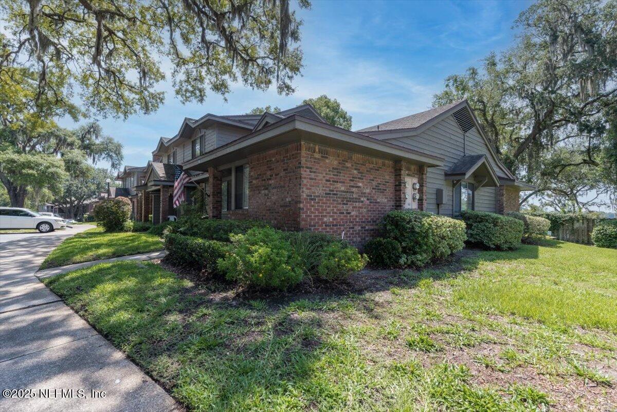 1909 UNIVERSITY Boulevard S, 708