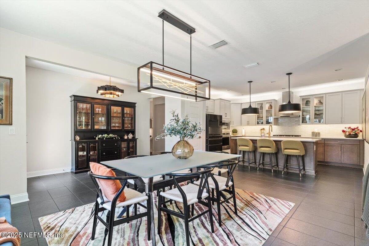 10053 FILAMENT Boulevard