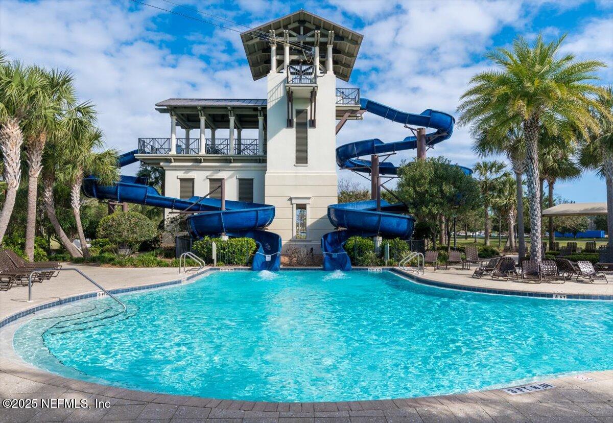 218 QUEENSLAND Circle