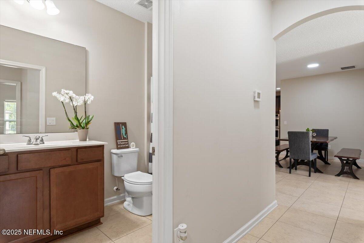 218 QUEENSLAND Circle