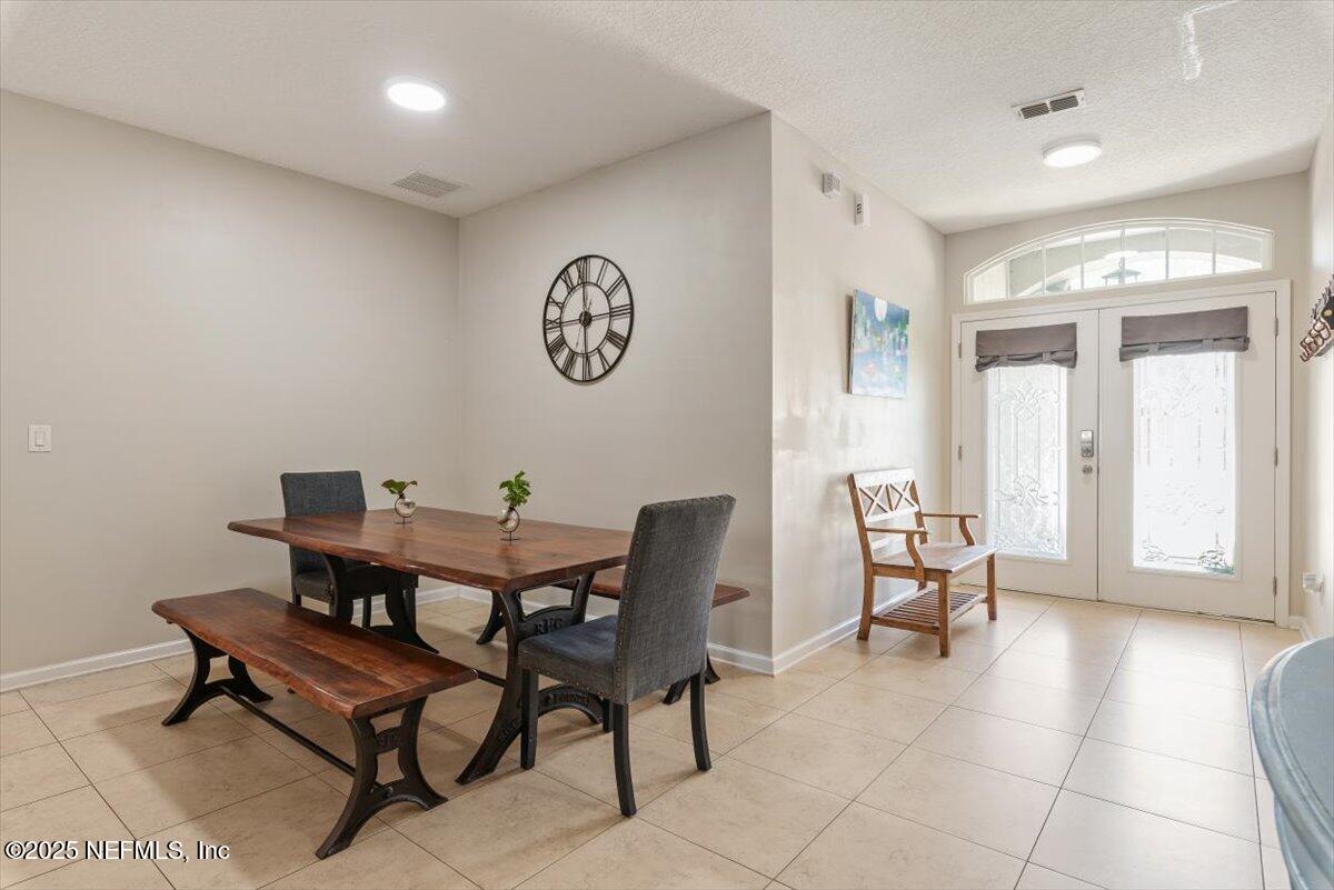 218 QUEENSLAND Circle